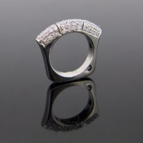 Modern Diamonds Pavé Ring