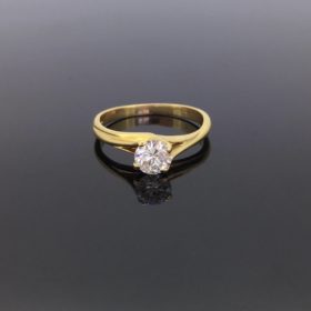 Solitaire Brilliant cut Diamond Ring