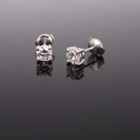 Brilliant cut Diamonds Studs