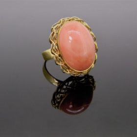 Vintage Coral Yellow gold Ring